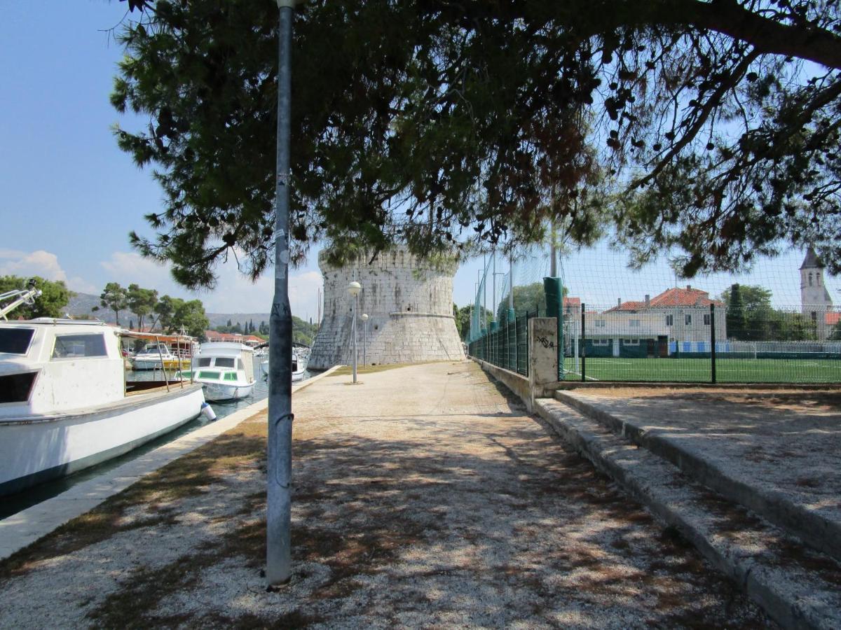 Marko Polo B Old Town Trogir Exterior photo